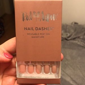 Red Aspen Nail Dash